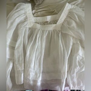 gorgeous poffy white top